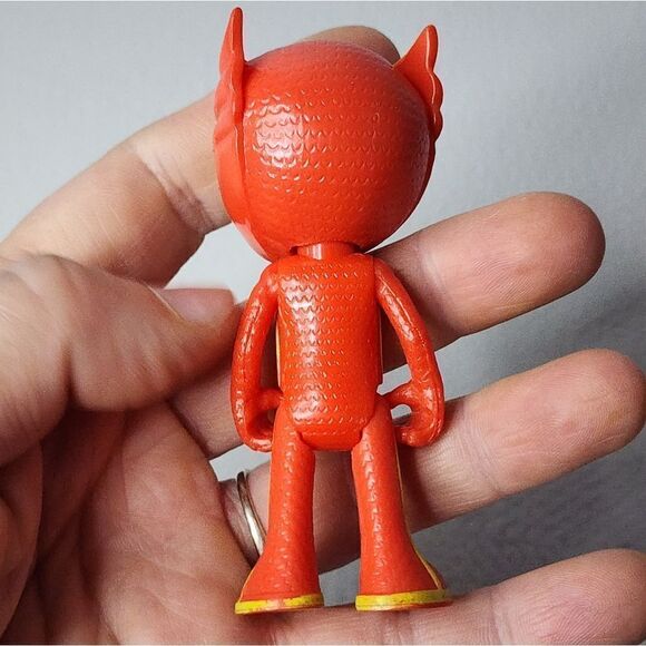 PJ Masks Owlette Red 3.5” Superhero Action Figure 2016 Just Play - Picture 5 of 5